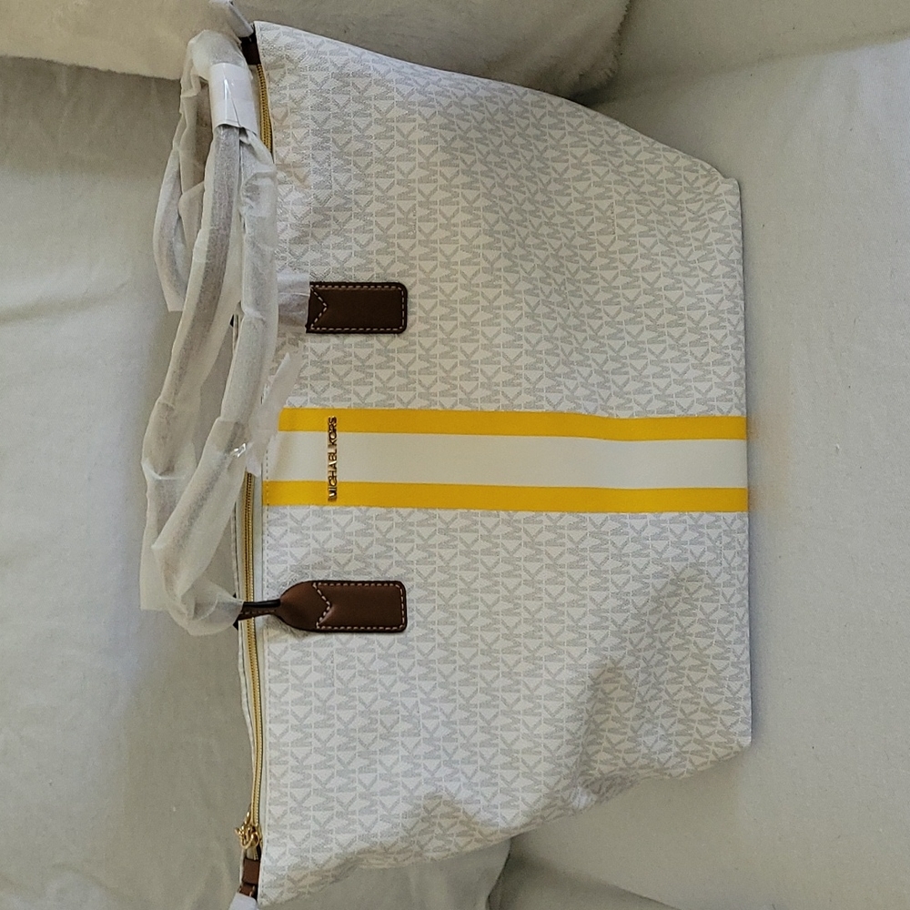 COPY - Michael Kors Large Travel tote